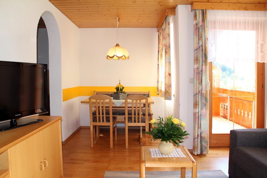 Haus Obere Allmein Sankt Gallenkirch Δωμάτιο φωτογραφία
