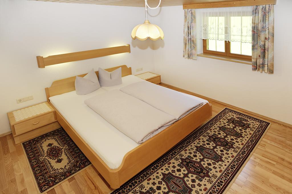 Haus Obere Allmein Sankt Gallenkirch Δωμάτιο φωτογραφία
